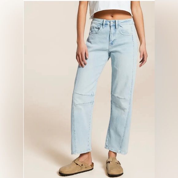 Flying Monkey Denim - NWT Buckle | Flying Monkey Light wash barrel leg high rise denim